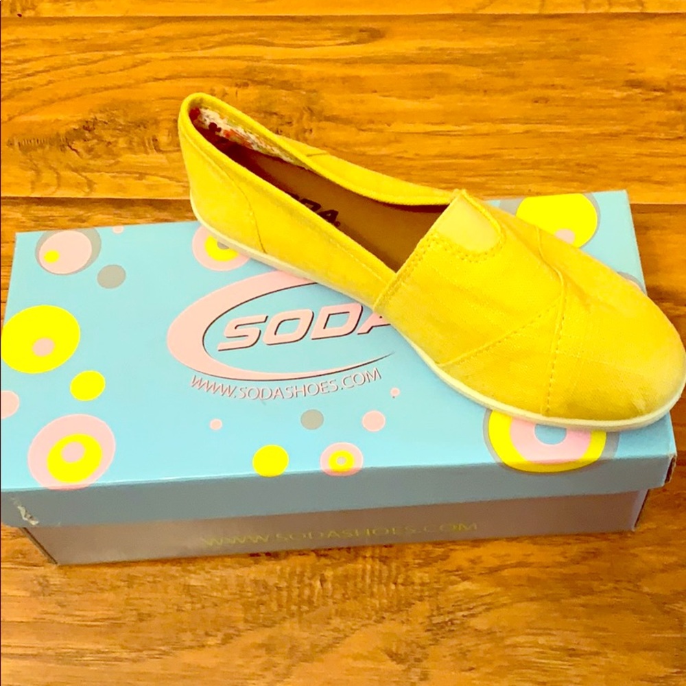 Yellow Soda Brand slip on sneakers